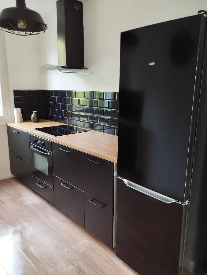 Apartament Chez Alex Lyon 0*,  Francja